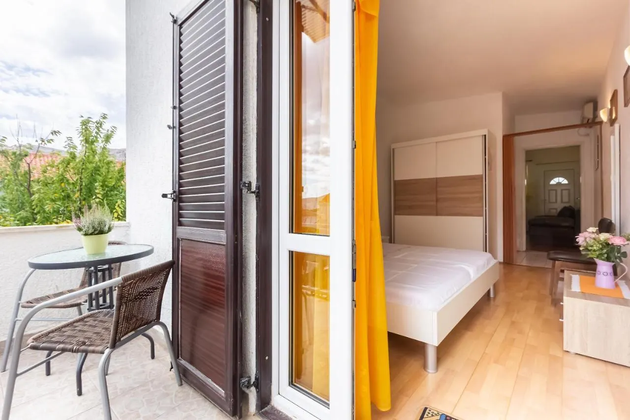 Apartment Lucija With Terrace Baska  Croatia