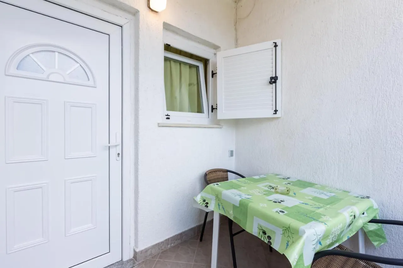 Apartment Lucija With Terrace Baska   Baska (Krk)